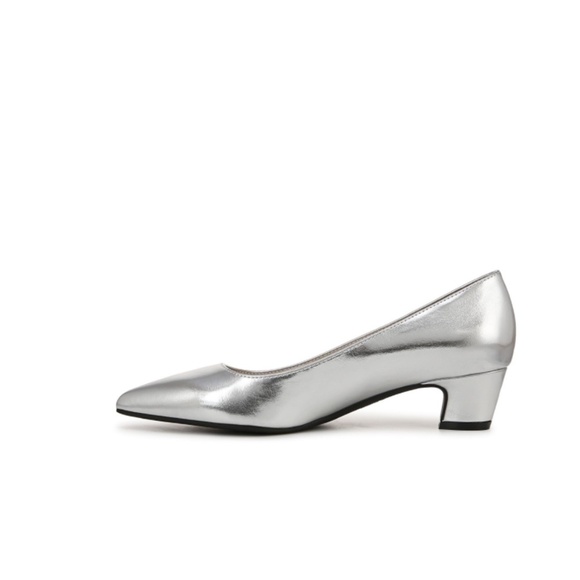 LIFESTRIDE Minx Pumps (WIDE) - Picture 4 of 5